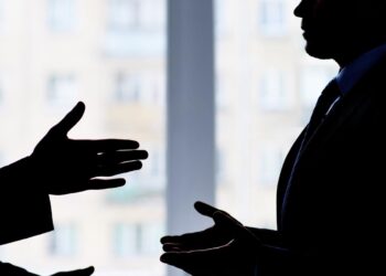 Professional individuals in conflict - why conflict management is important.